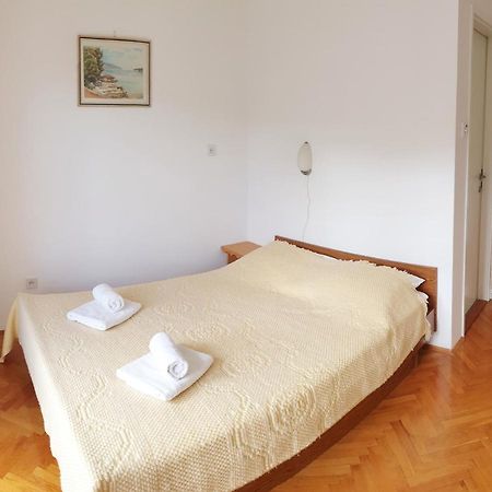 Apartments Lucija Stari Grad  Buitenkant foto