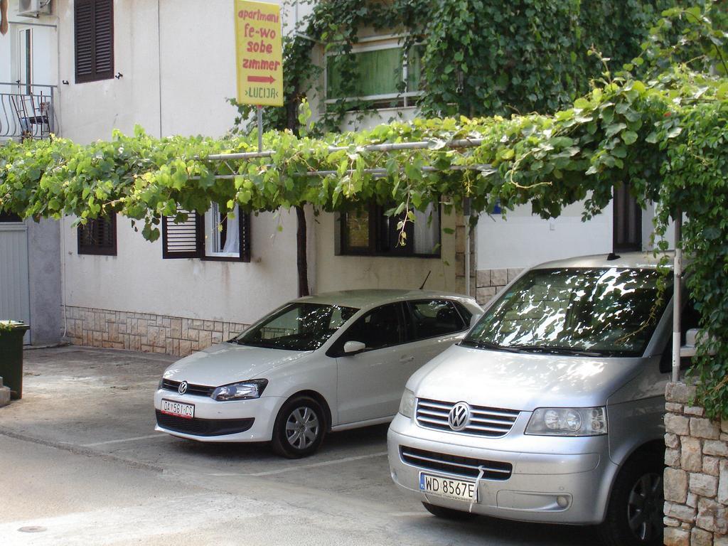 Apartments Lucija Stari Grad  Buitenkant foto