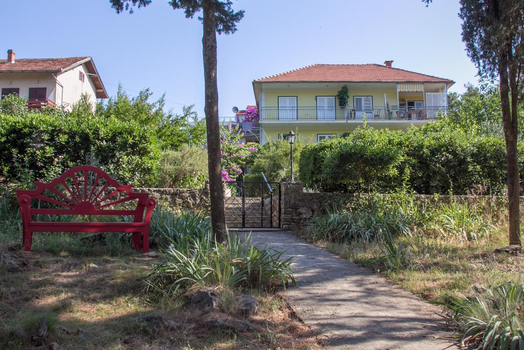 Apartments Lucija Stari Grad  Buitenkant foto