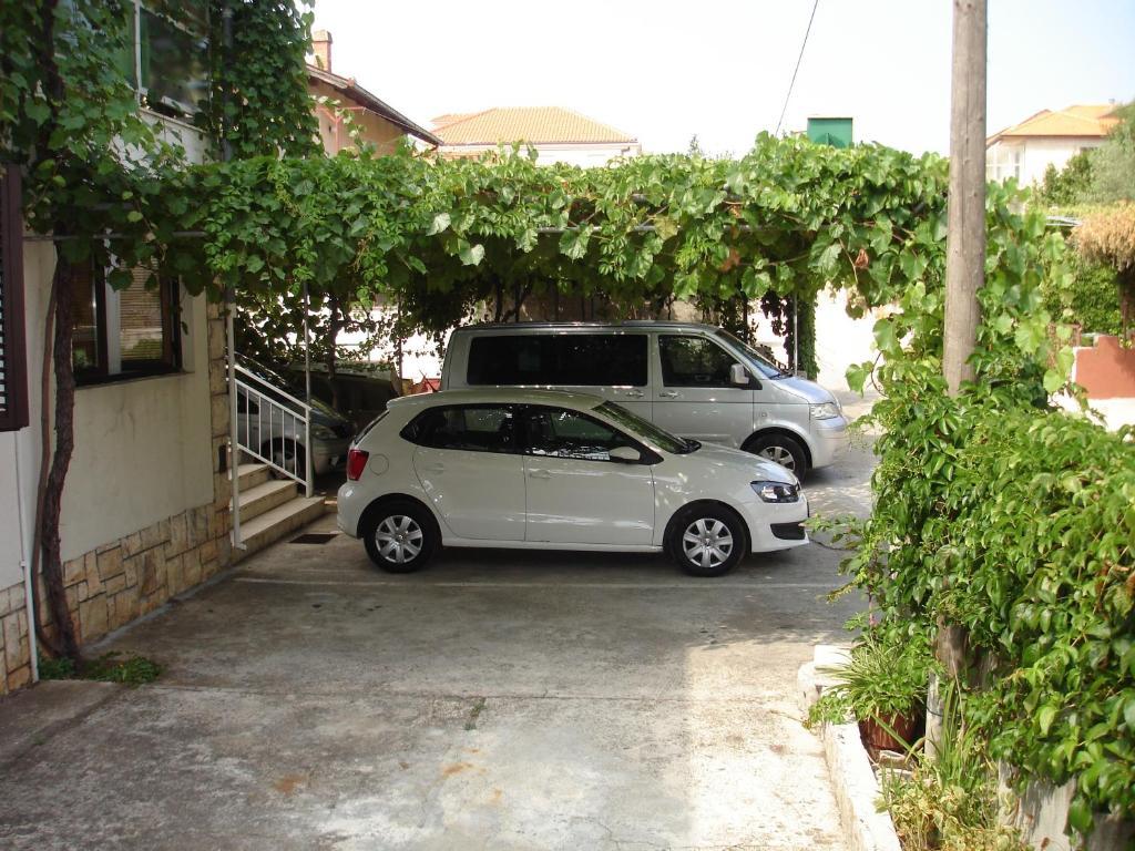 Apartments Lucija Stari Grad  Buitenkant foto